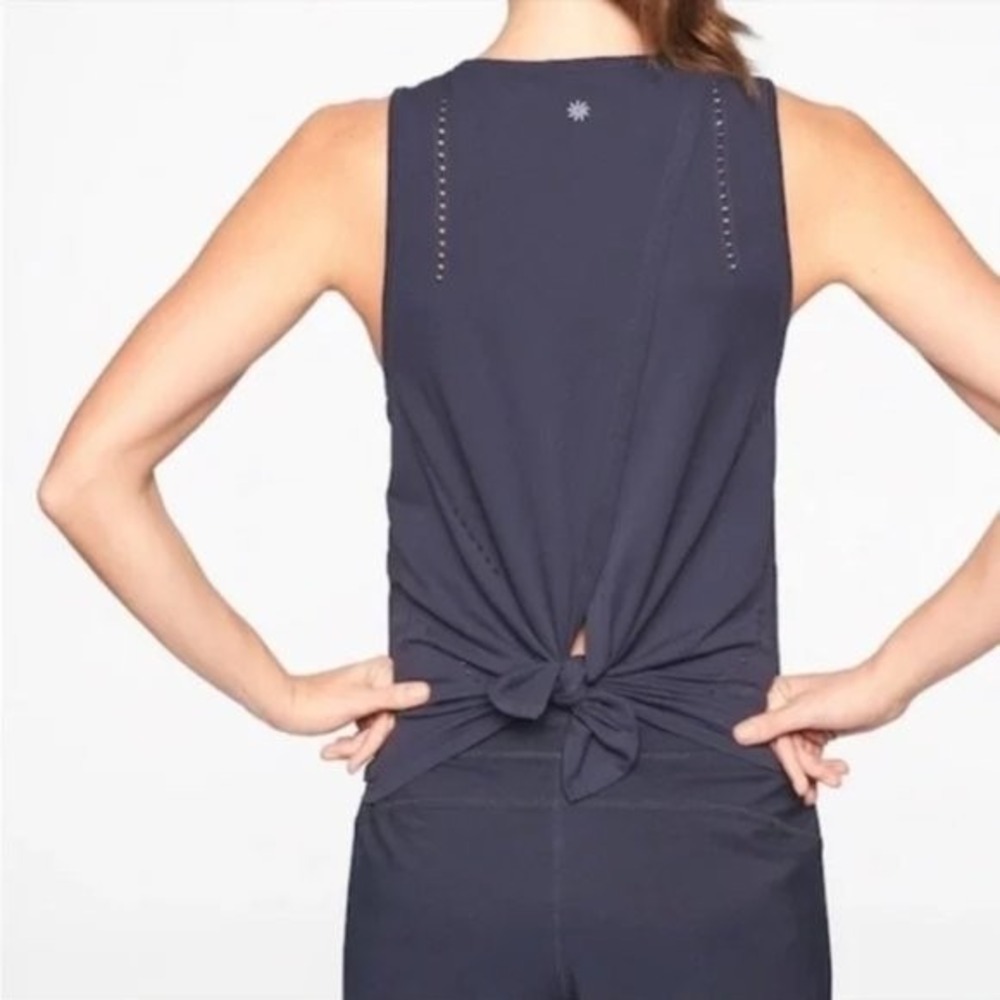 ATHLETA Foothill Gray Seamless Breathable Workout Tank with Optional Tie Back S - Picture 8 of 12